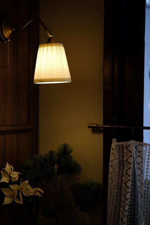 Affordable Tips for Creating a Cozy and Inviting Home
